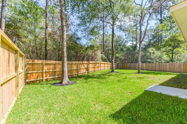 Building Photo - 2 N Circlewood Glen