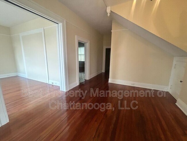 Building Photo - 209 Barnhardt Cir