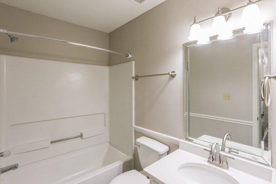 Building Photo - 2944 Connor Reed Dr