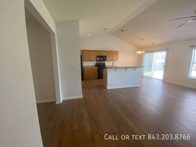 Building Photo - 1604 Ashley Ct