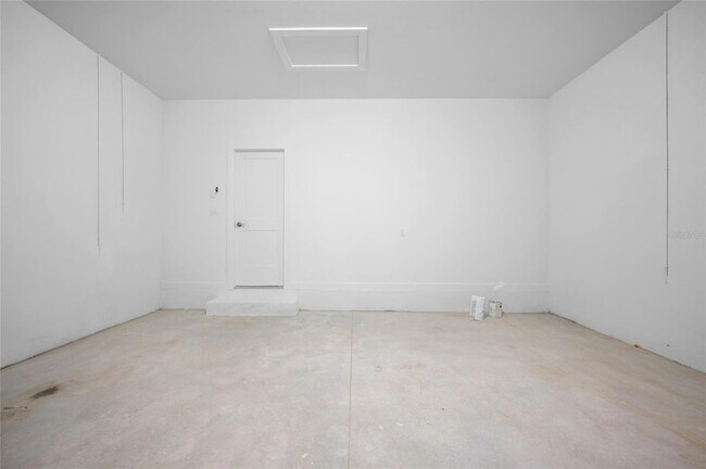 Building Photo - 13 Polar Ct