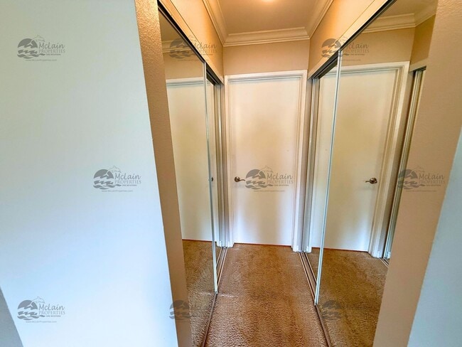 Building Photo - Second Story 2 Bd/2Ba Townhouse in San Marcos