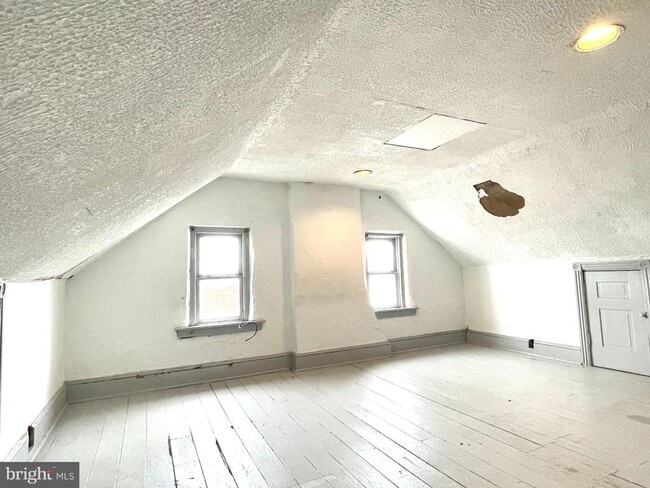 Building Photo - 434 Pierce St