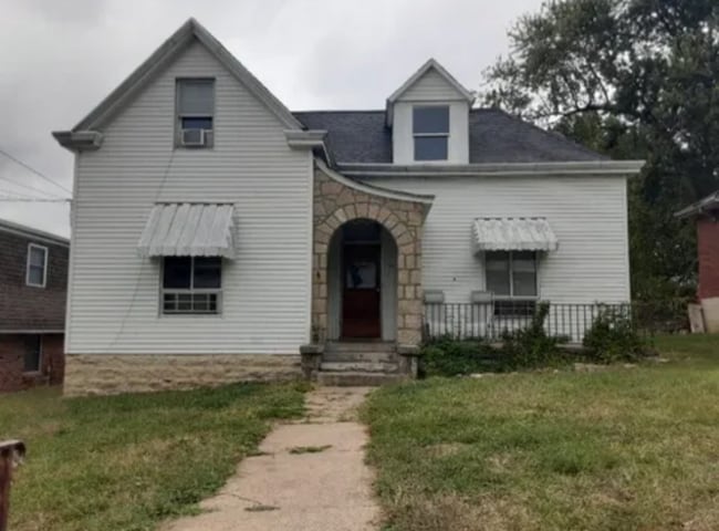 Building Photo - 218 W Ashley St