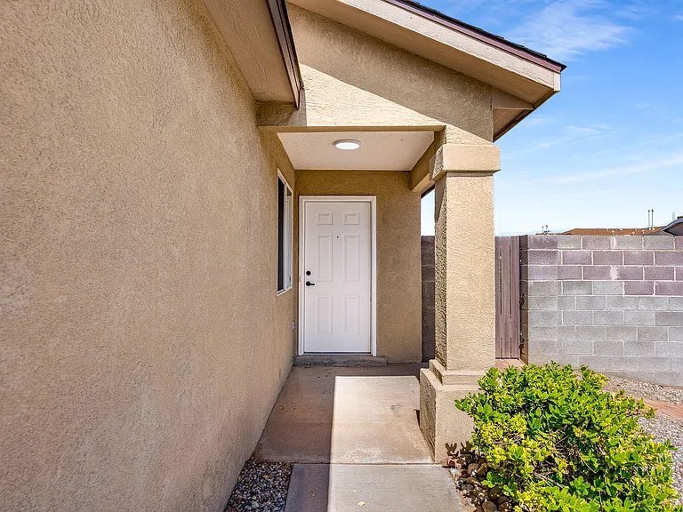 Building Photo - 10640 Rigoletto Dr NW