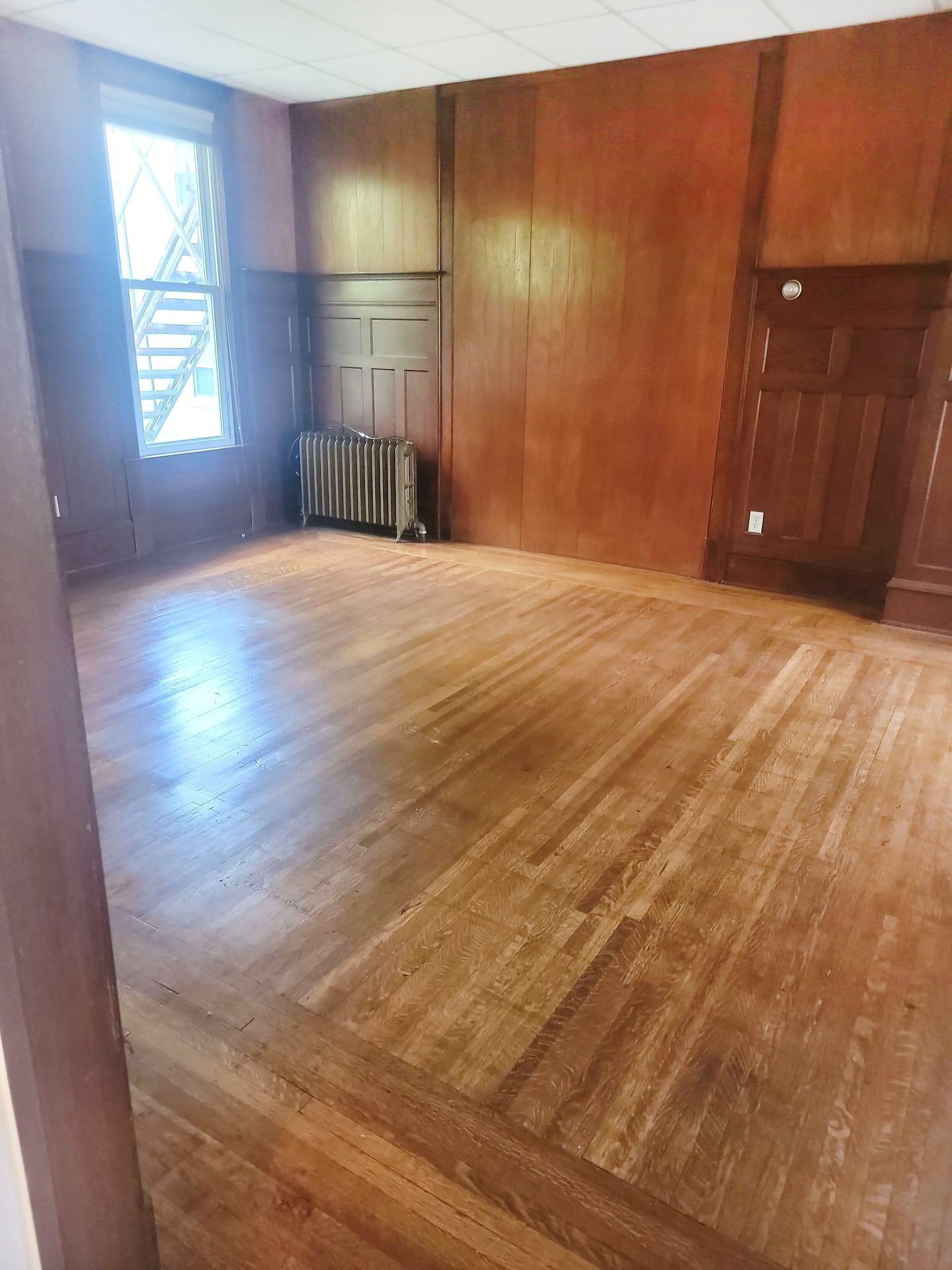 Building Photo - 503 6th St N