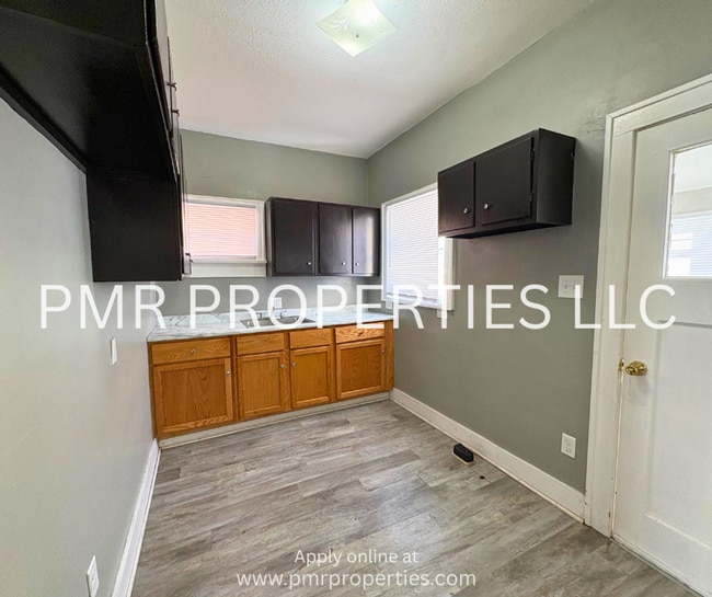 Building Photo - 1Bed/1Bath Home