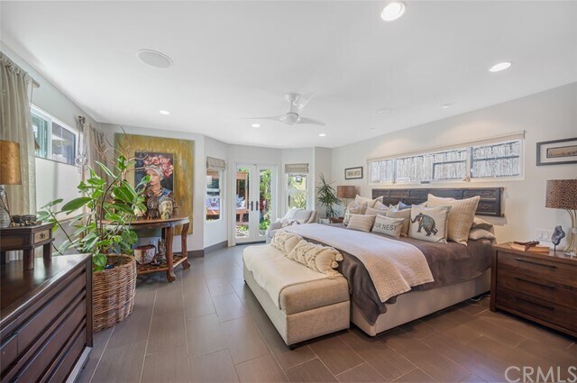 Building Photo - 16341 Hollywood Ln