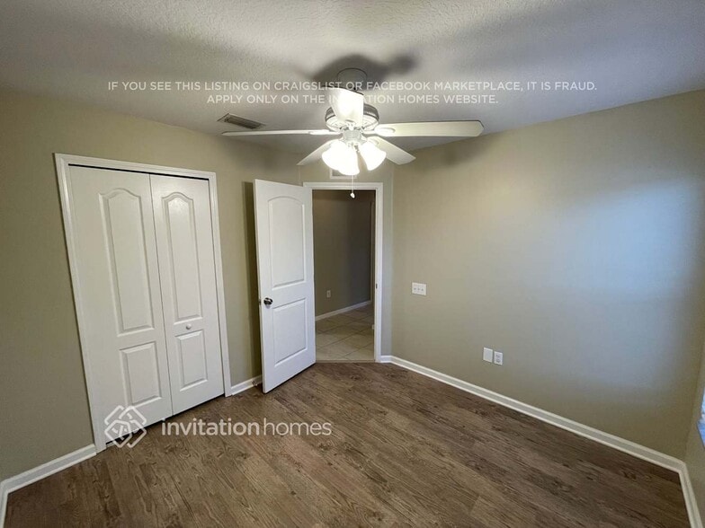 Building Photo - 25401 Lexington Oaks Blvd