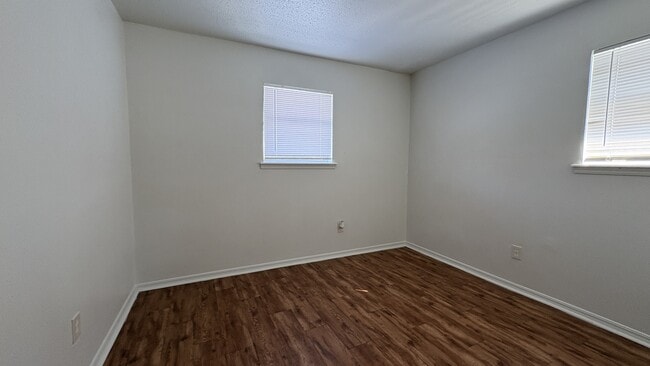 Building Photo - 5504 S Independence Ave