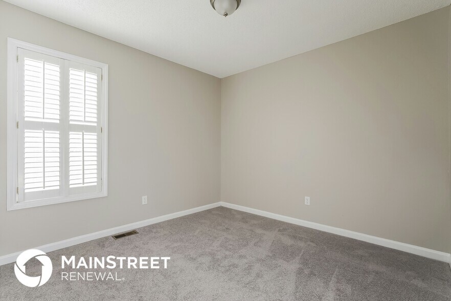 Building Photo - 509 Southampton Dr