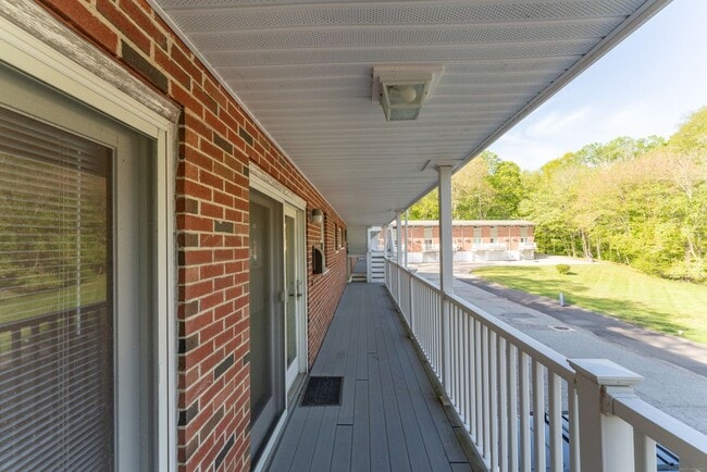 Building Photo - 1538 CT-12