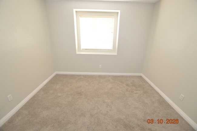 Building Photo - 8236 Golf Player St