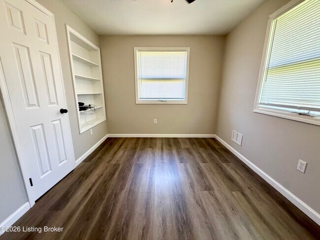 Building Photo - 5303 Hosta Ln