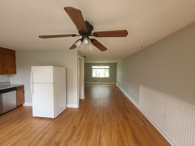 Building Photo - 303 Wisewell Ct