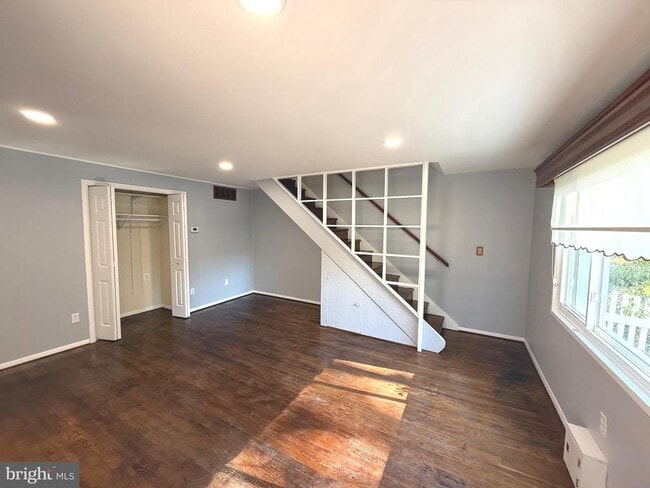 Building Photo - 10640 Ashby Pl