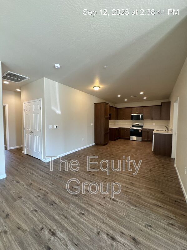 Building Photo - 3624 S County Center Dr
