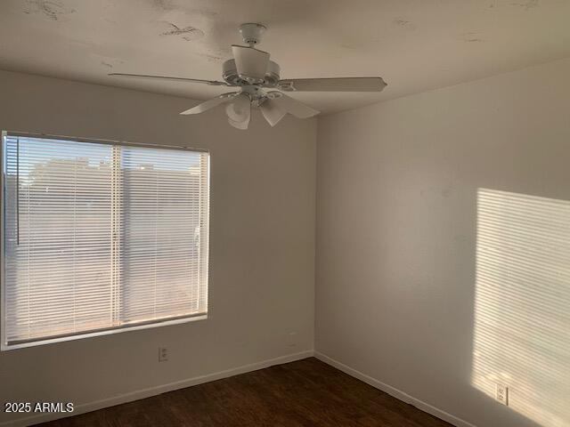 Building Photo - 9761 N 68th Ln