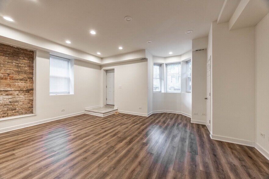 Building Photo - 2112 N Campbell Ave