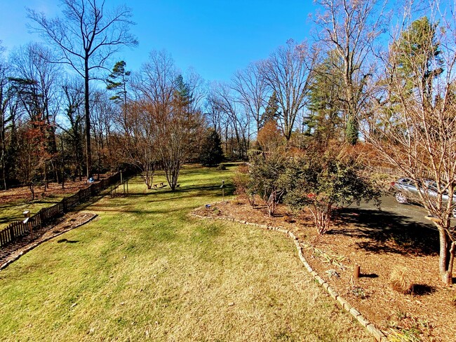 Building Photo - 4 Bedroom House in Lynchburg