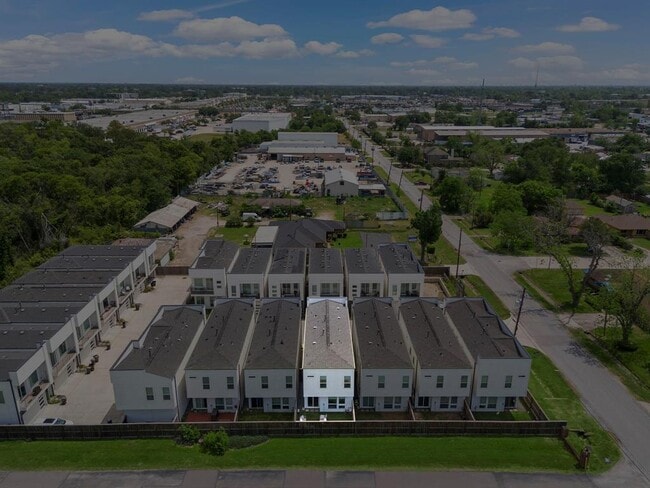 Building Photo - 4509 Whitney Pkwy