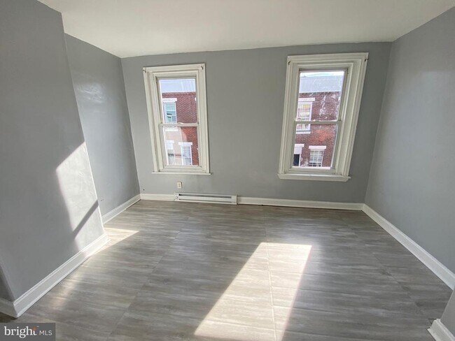 Building Photo - 3050 Hartville St