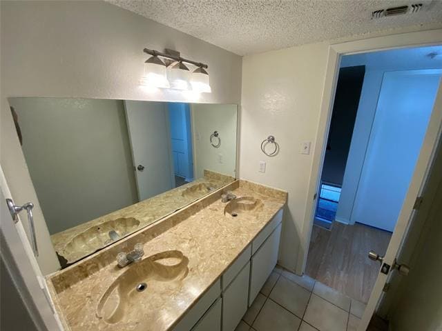 Building Photo - 4936 Diaz Ave