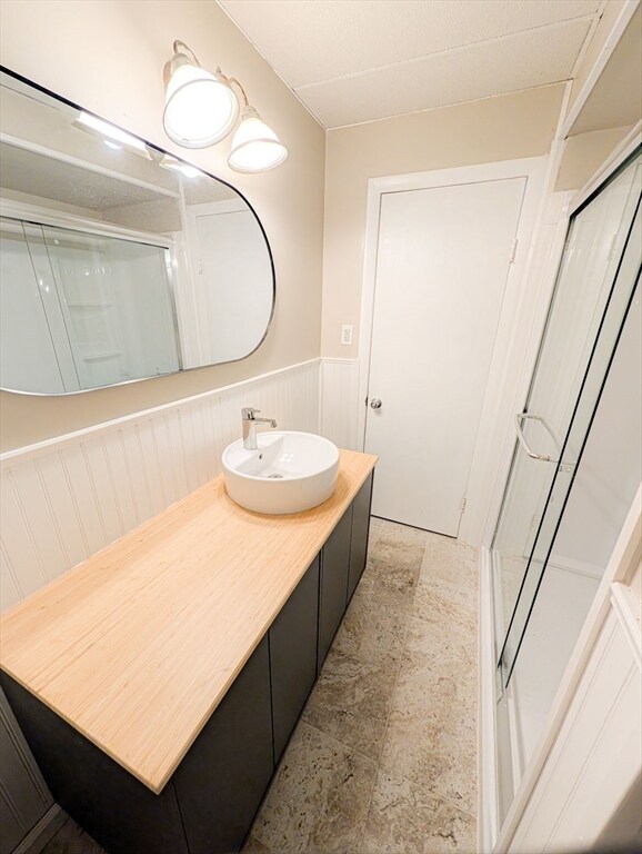 Building Photo - 103-105-105 Homer St