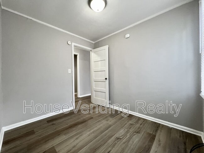 Building Photo - 310 Norris Ave