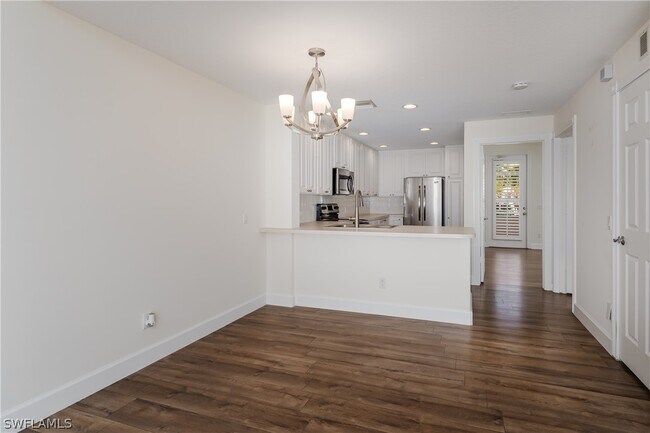 Building Photo - 28700 Alessandria Cir