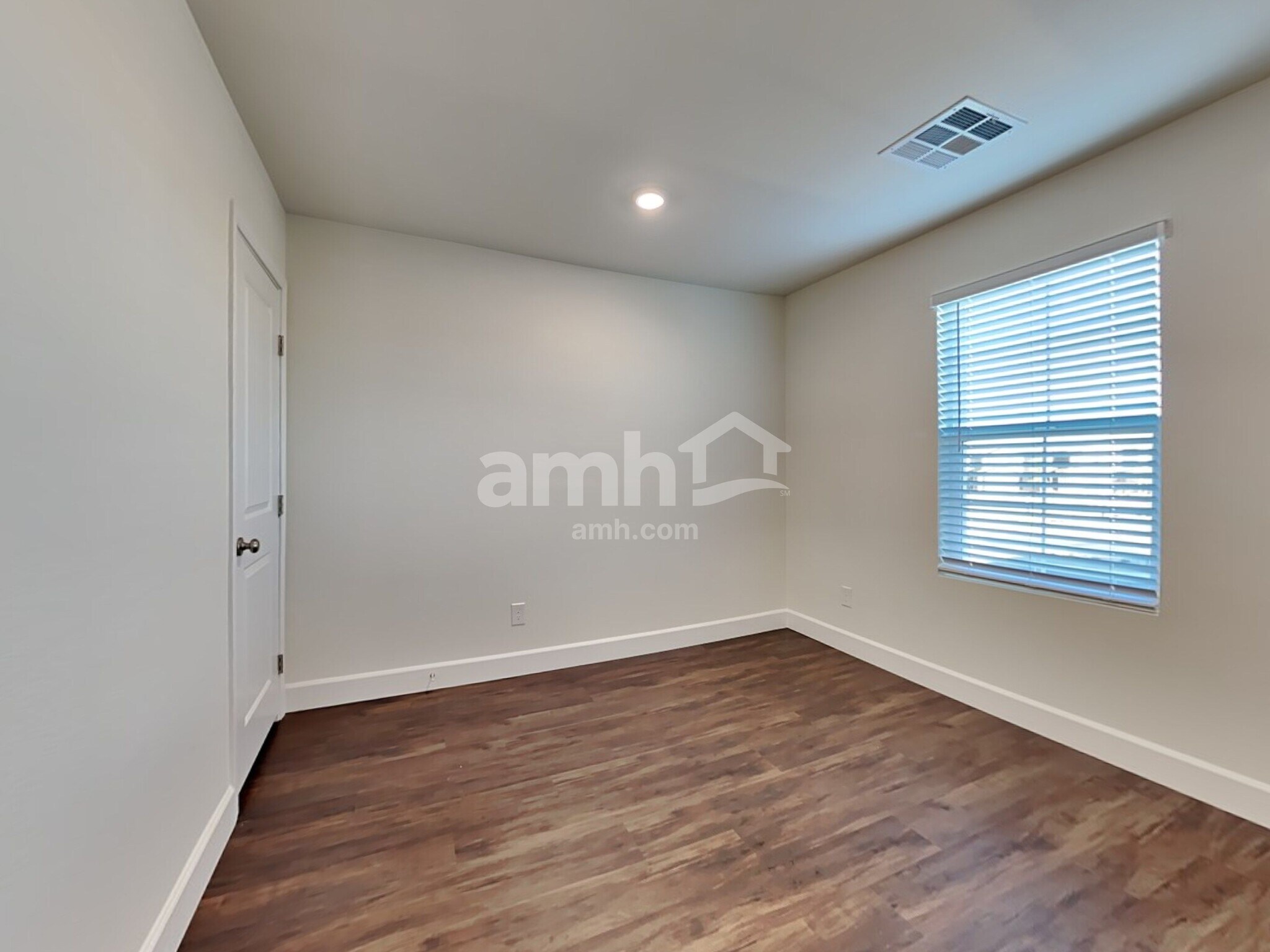 Building Photo - 274 Yasmin Daylily Pl