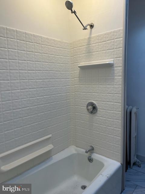 Building Photo - 2408 Duncan St