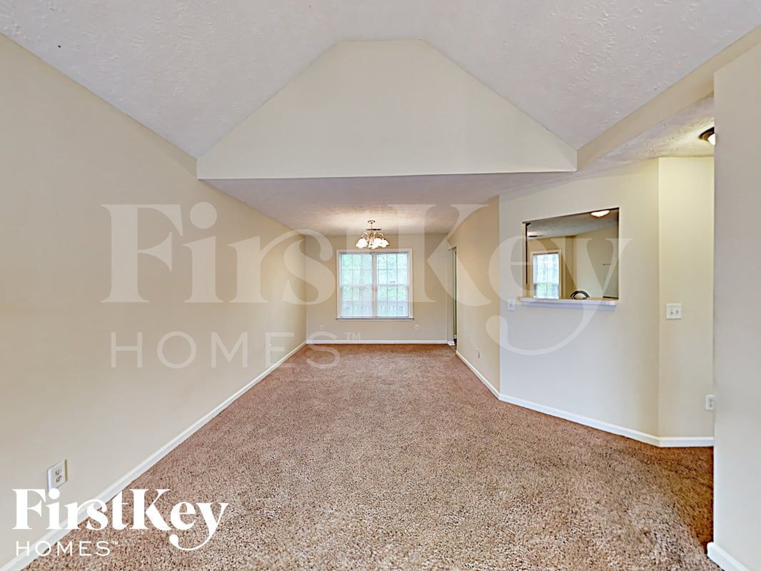 Building Photo - 8012 Mustang Ln