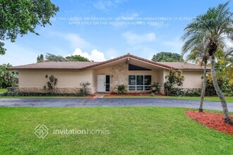 Building Photo - 10851 NW 32nd Ct