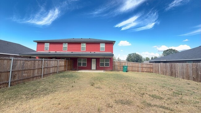 Building Photo - 1604 Pontotoc Trce