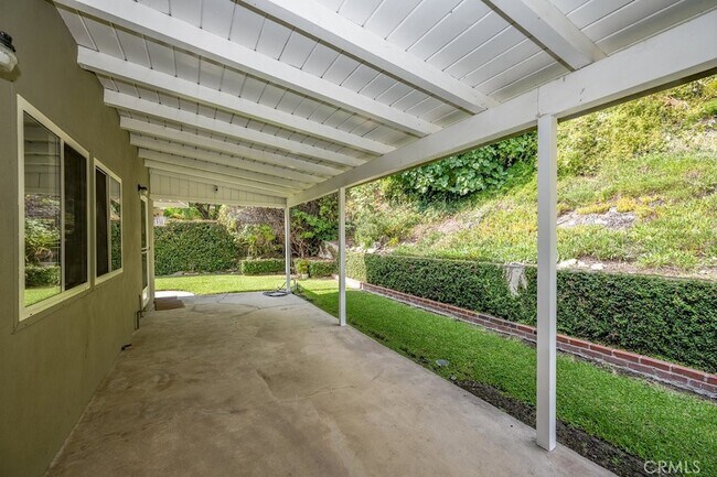 Building Photo - 3547 Henrietta Ave