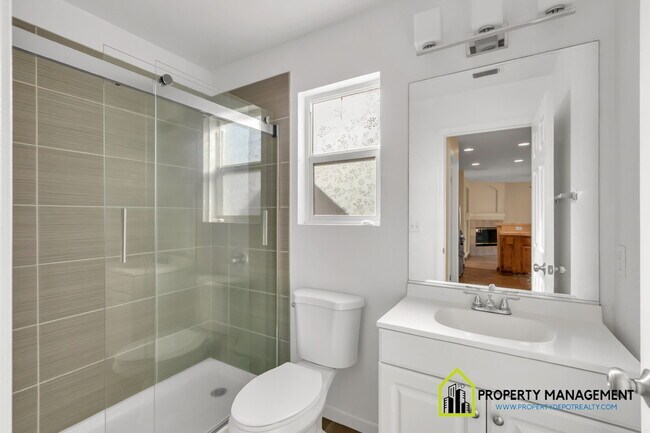 Building Photo - 5-Bedroom Residence Ready for Immediate Move-In