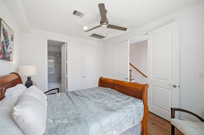 Building Photo - 707 Bringhurst St