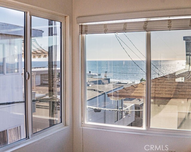 Building Photo - 218 15th St