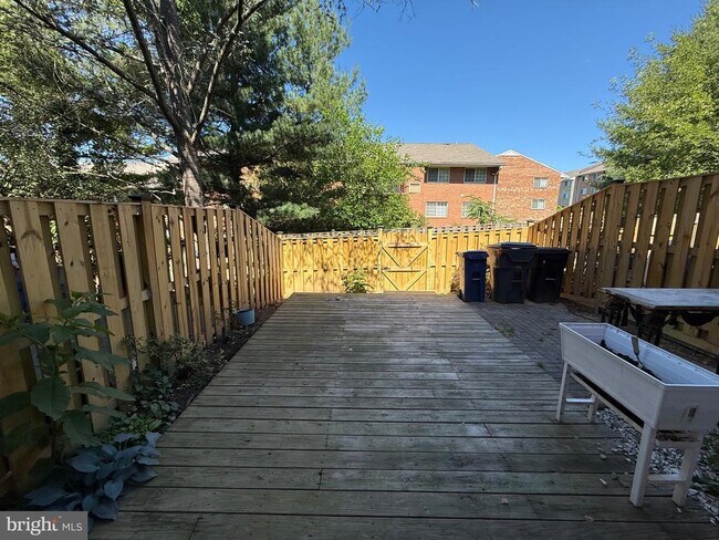 Building Photo - 2430 Windbreak Dr