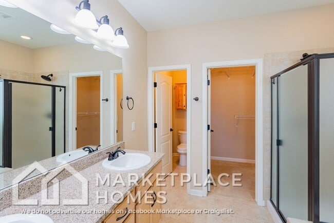 Building Photo - 6293 N Ensenada Ct