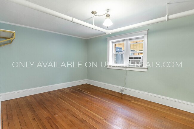 Building Photo - 310 S 300 E
