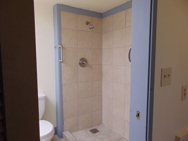Building Photo - Waiakea Villas Condo - Studio w/ full kitchen plus lanai