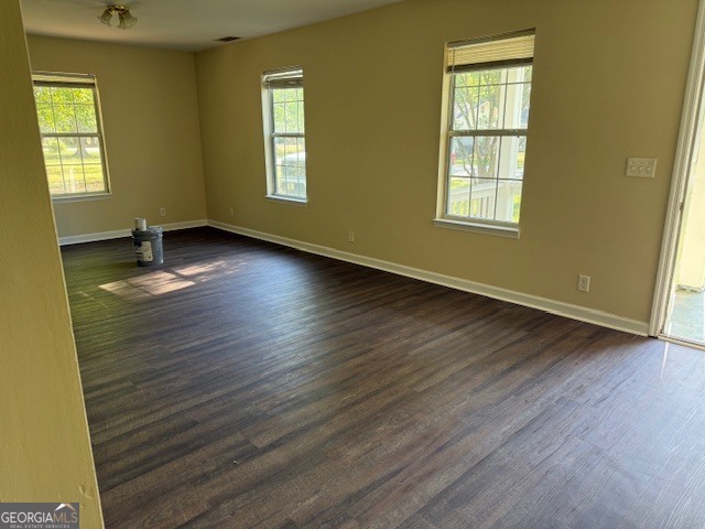 Building Photo - 101 College St