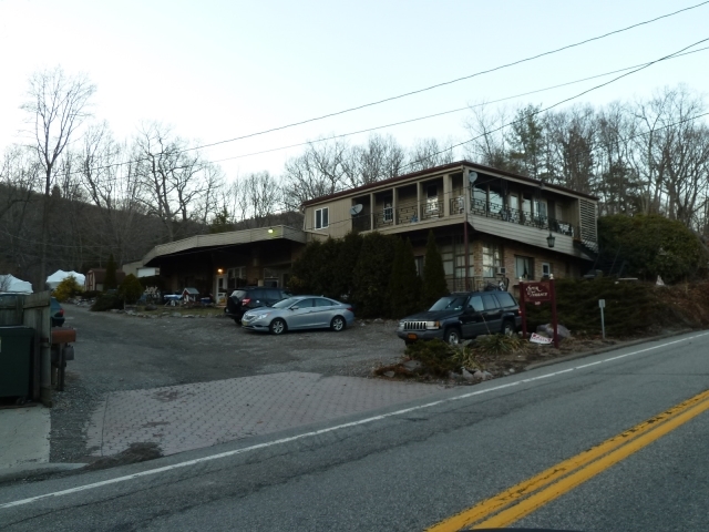 Primary Photo - Spur Terrace Apartments
