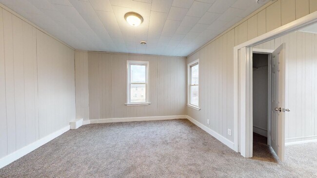 Building Photo - 2230 Kinkel Ave