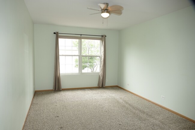 Building Photo - 205 Springbrook Trail S