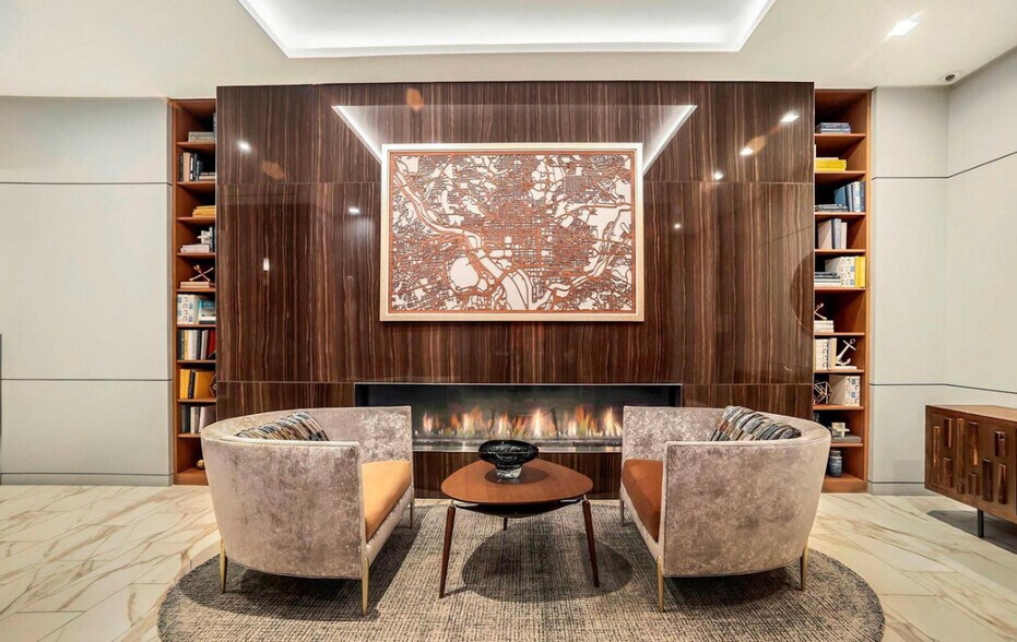 Building Photo - 1211 Van St SE