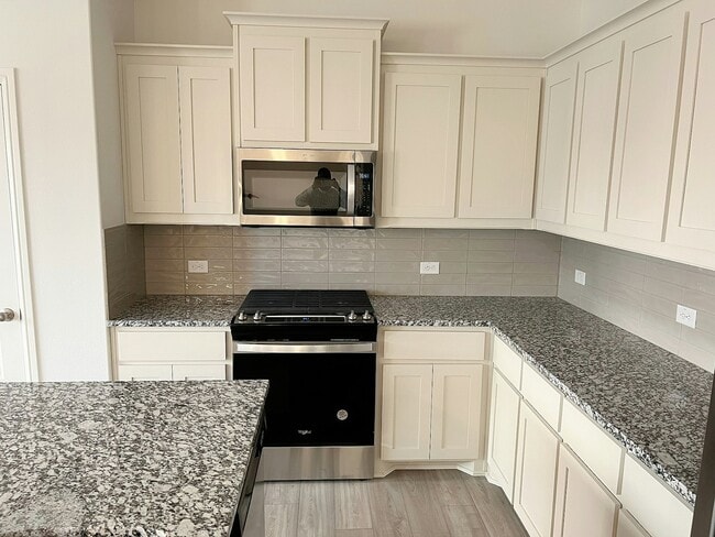 Building Photo - 234 Griffith Dr