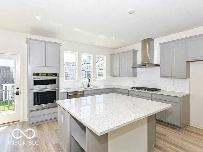 Building Photo - 1740 Blenker Dr